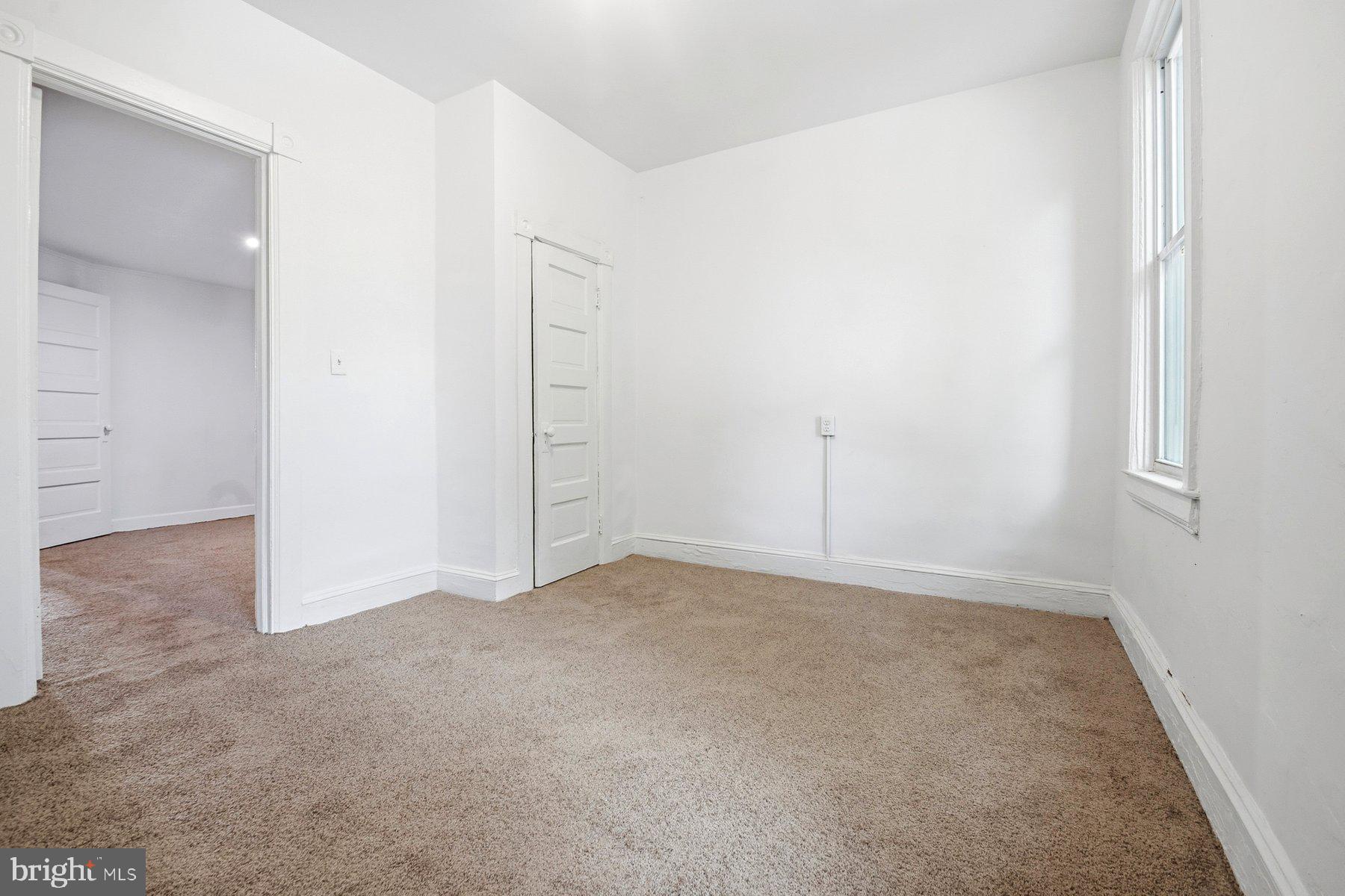 130 Collins Avenue Baltimore, MD 21229 - Photo 22 of 29