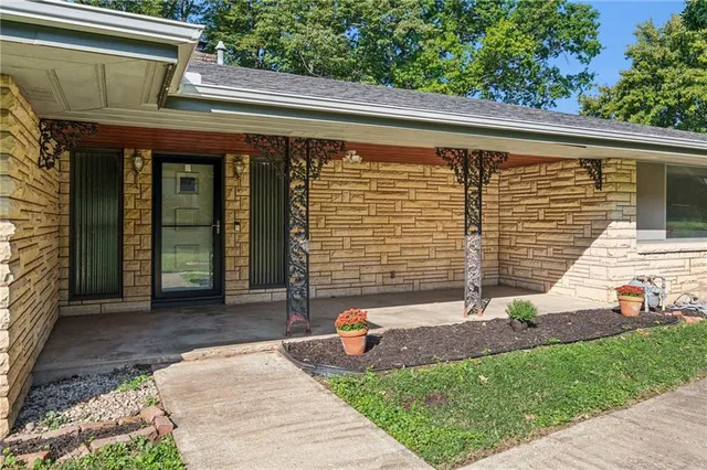 $334,900 | 7843 Savage Drive, Kansas City, KS 66109