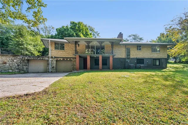 $334,900 | 7843 Savage Drive, Kansas City, KS 66109