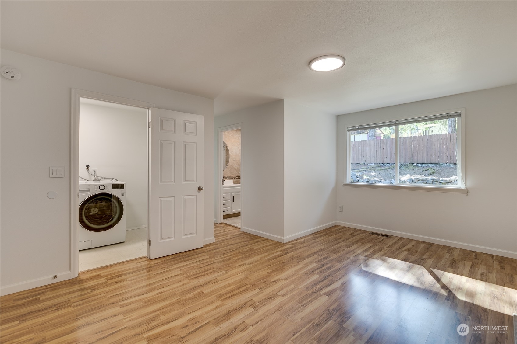 13501 Southeast 161st Place Renton, WA 98058 - Photo 13 of 21 Gallery Image 13