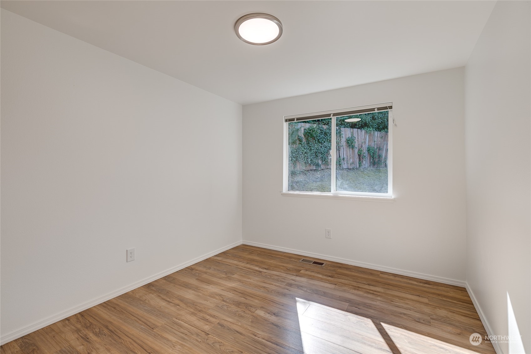 13501 Southeast 161st Place Renton, WA 98058 - Photo 19 of 21 Gallery Image 19