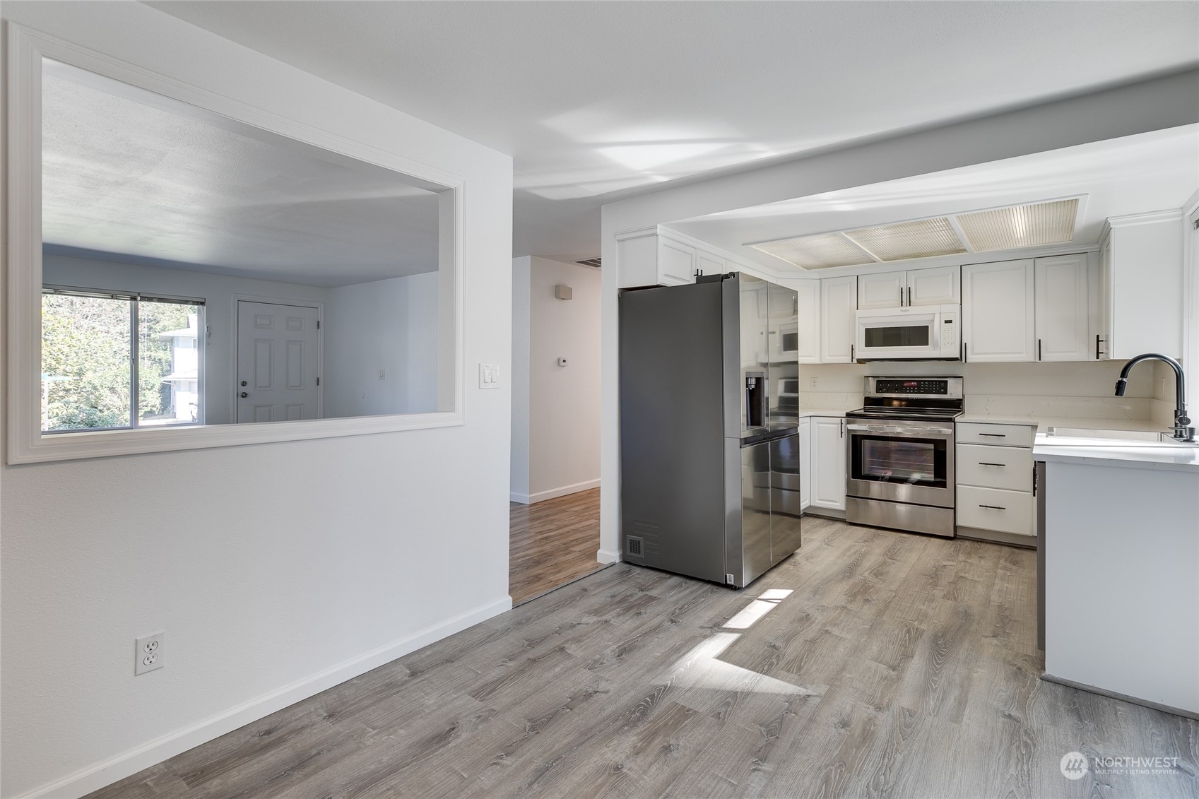 13501 Southeast 161st Place Renton, WA 98058 - Photo 5 of 21 Gallery Image 5