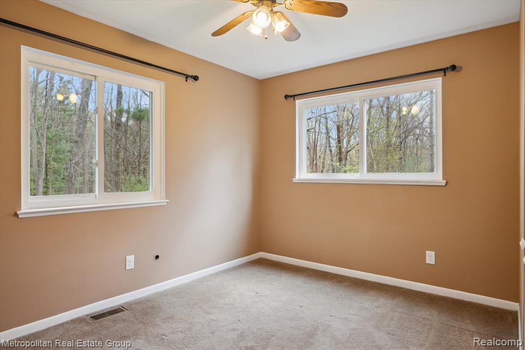 2850 Pardee Road Howell, MI 48843 - Photo 20 of 45