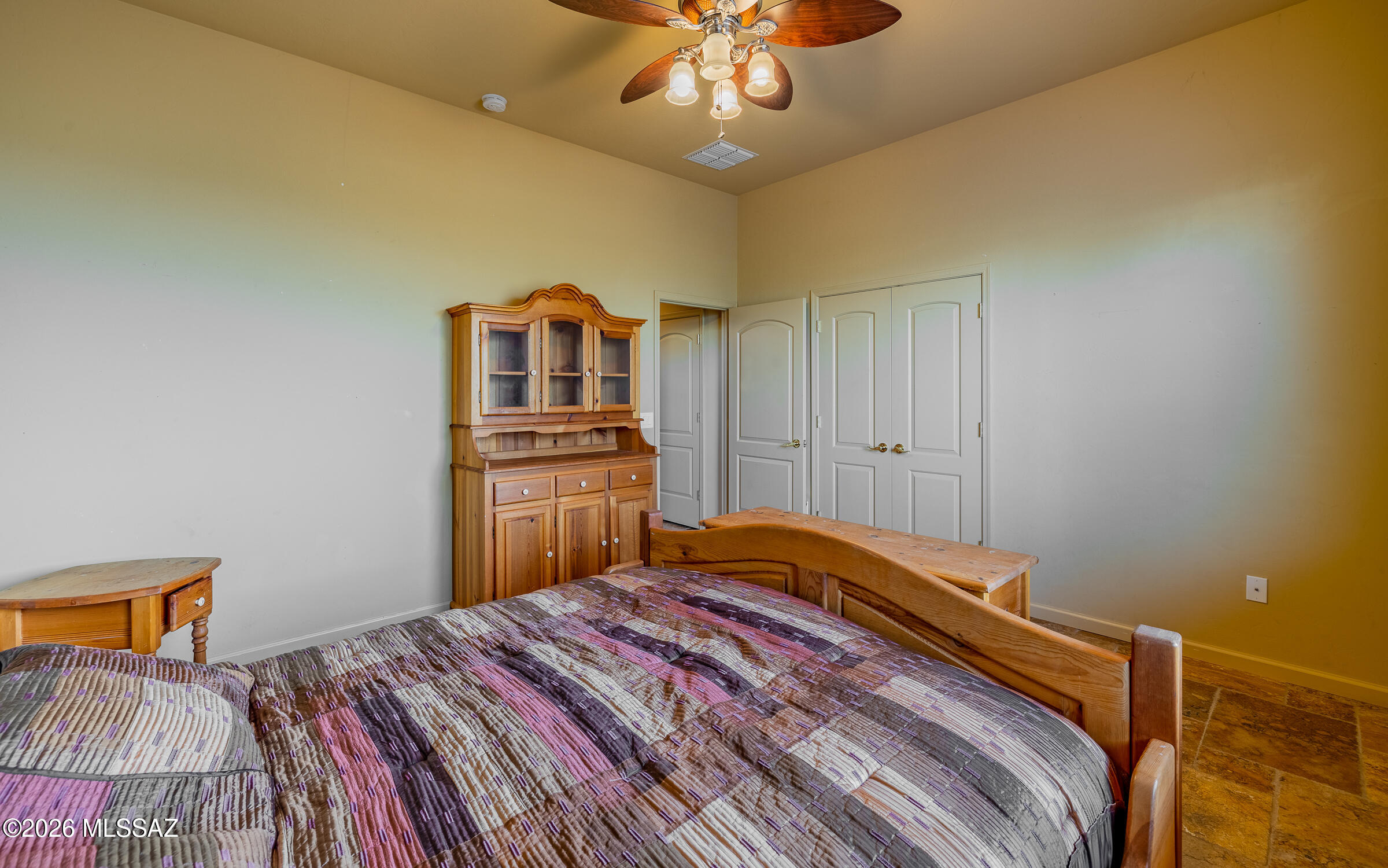 10240 East Ocotillo Rim Trail Vail, AZ 85641 - Photo 30 of 41 Guest Room