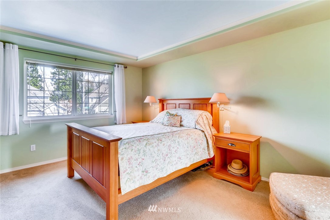 1825 Northeast 25th Place Renton, WA 98056 - Photo 13 of 25