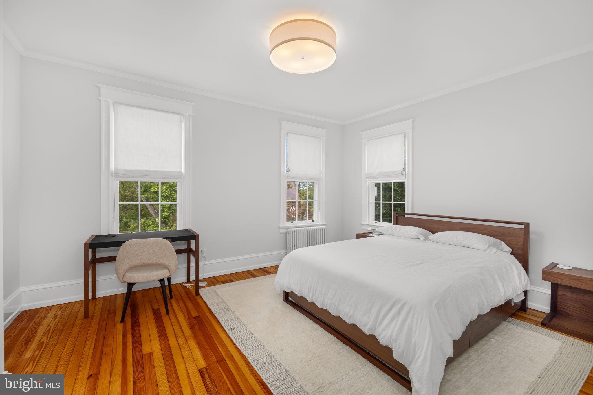 2908 R Street Northwest Washington, DC 20007 - Photo 7 of 12 Primary Bedroom