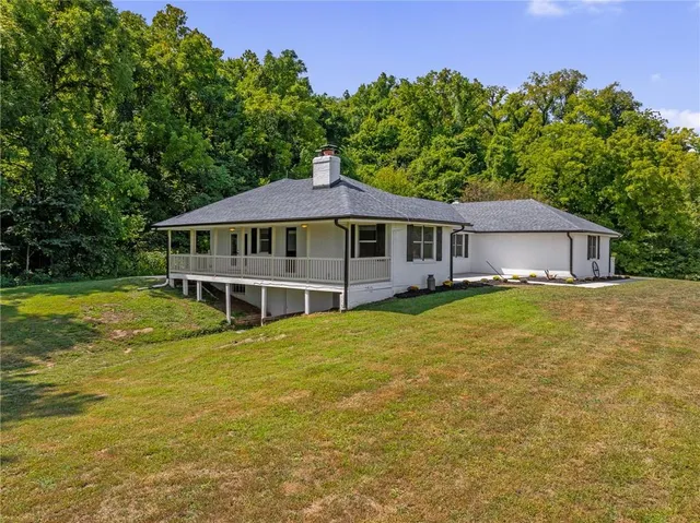 $549,900 | 3024 Highway 224, Napoleon, MO 64074