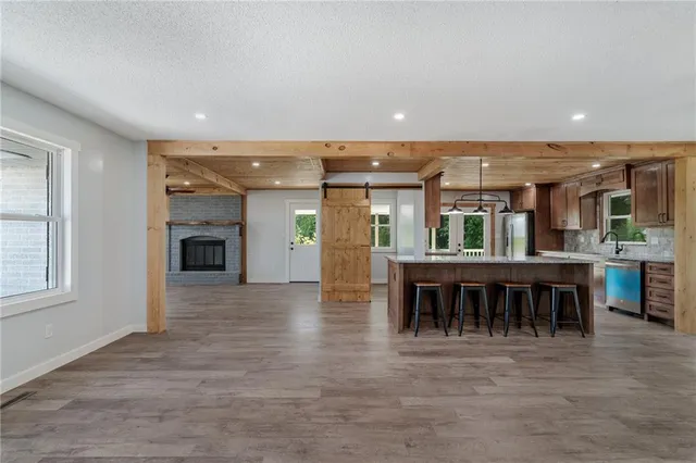 $549,900 | 3024 Highway 224, Napoleon, MO 64074