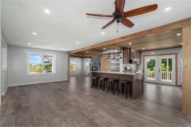 $549,900 | 3024 Highway 224, Napoleon, MO 64074