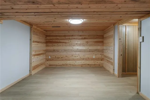 $549,900 | 3024 Highway 224, Napoleon, MO 64074