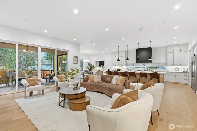 $2,988,888 | 218 163rd Place Southeast, Bellevue, WA 98008