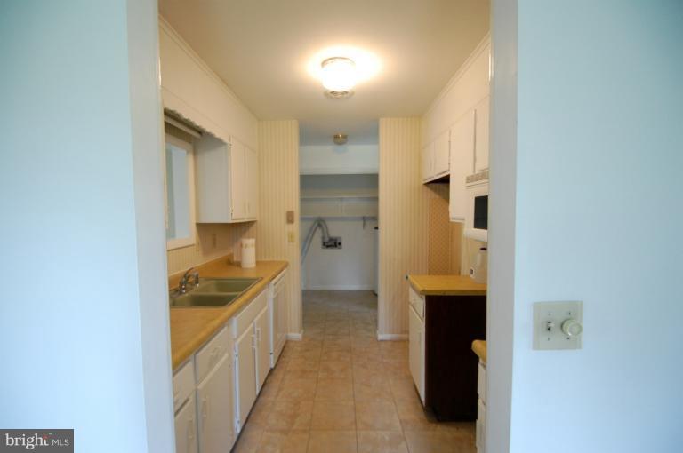 31821 River Road Millington, MD 21651 - Photo 1 of 20 Kitchen