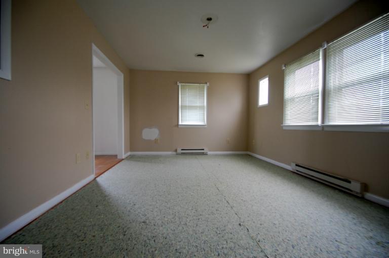 31821 River Road Millington, MD 21651 - Photo 2 of 20 Family Room
