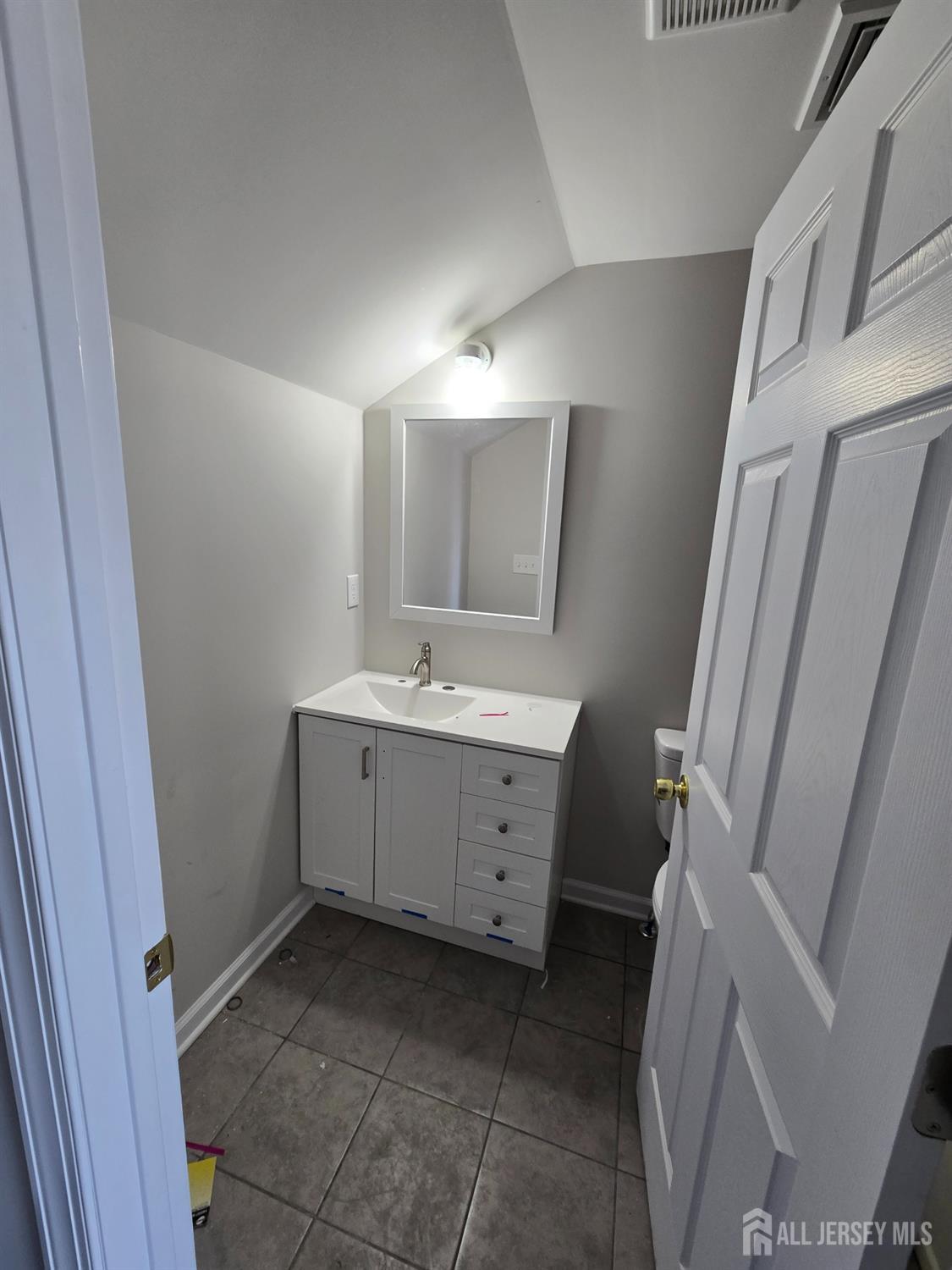 40 J J Russel Smith Road Lawrence Township, NJ 08648 - Photo 4 of 11