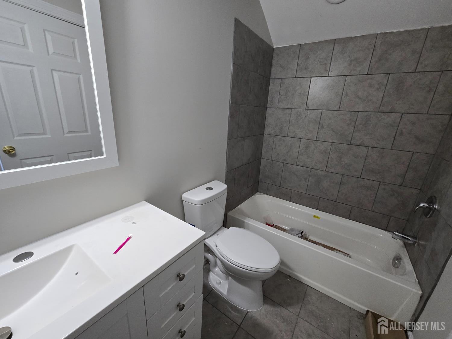 40 J J Russel Smith Road Lawrence Township, NJ 08648 - Photo 5 of 11