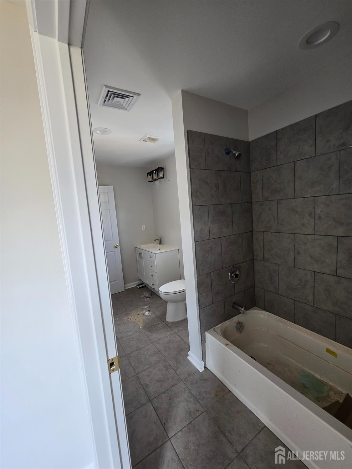 40 J J Russel Smith Road Lawrence Township, NJ 08648 - Photo 6 of 11