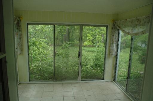 1042 Hillside Road Northbrook, IL 60062 - Photo 4 of 16