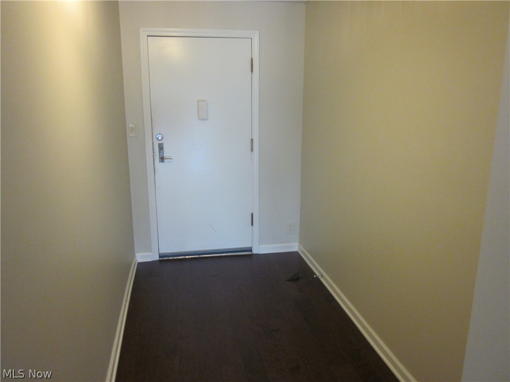 22555 Center Ridge Road, Unit 201 Rocky River, OH 44116 - Photo 13 of 31