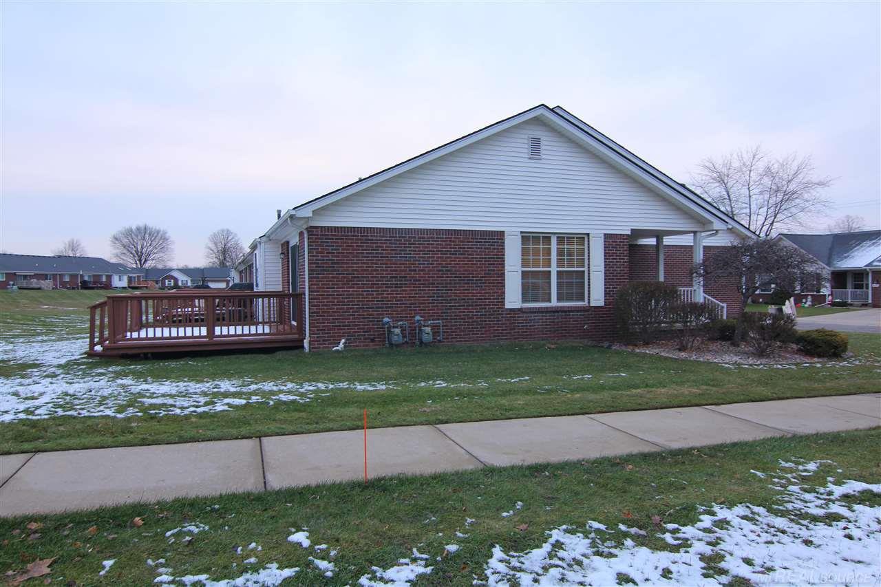 449 Newcastle Lane Romeo, MI 48065 - Photo 4 of 30 50061933-3.JPG
