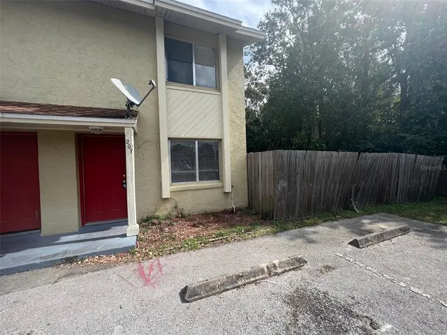 $1,495 | 207 South Moss Road, Winter Springs, FL 32708