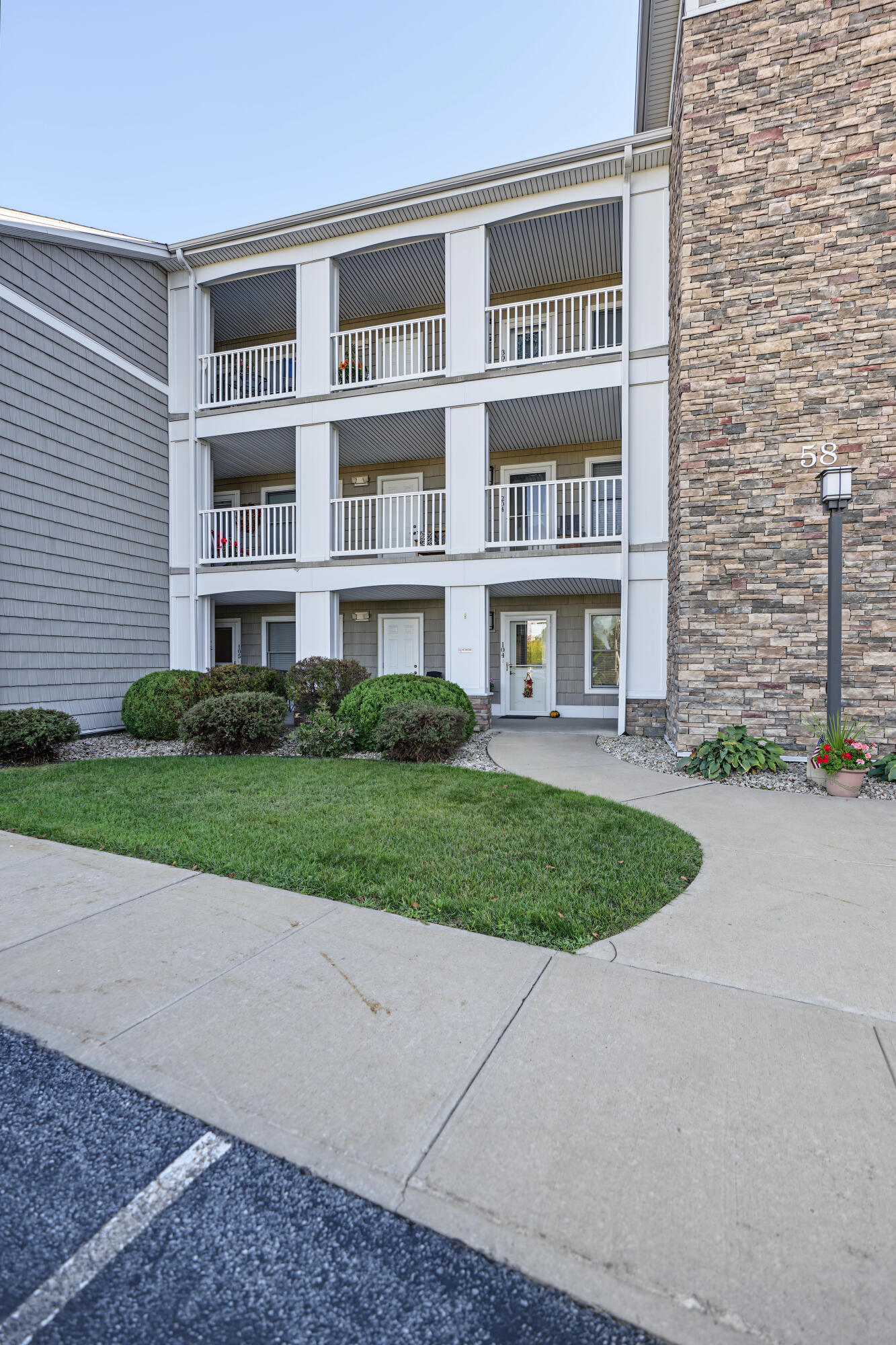 58 Club Road, Unit 105 Plattsburgh, NY 12903 - Photo 31 of 31 Gallery Image 31