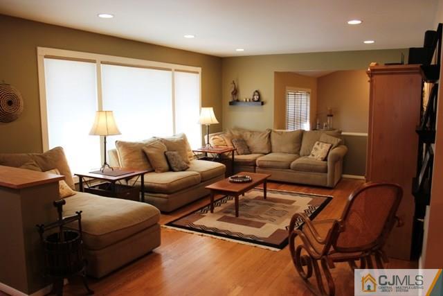 2 Packard Road East Brunswick, NJ 08816 - Photo 3 of 21 Gallery Image 3
