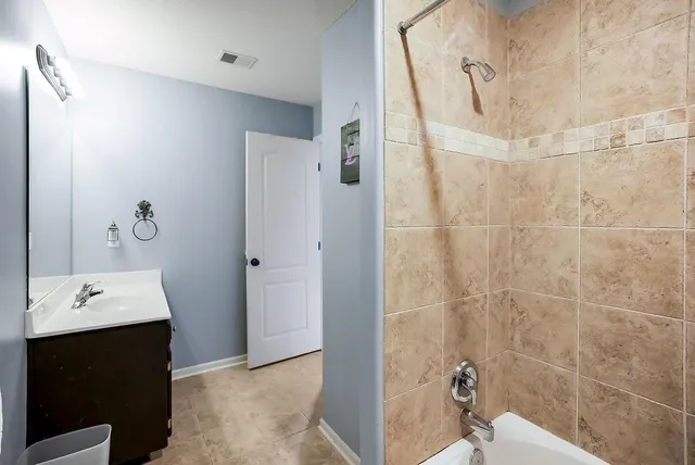 $794,000 | 5501 West 146th Street, Overland Park, KS 66223