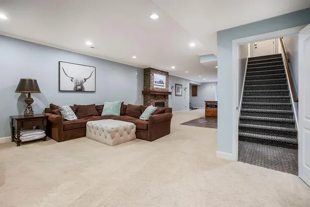 $794,000 | 5501 West 146th Street, Overland Park, KS 66223