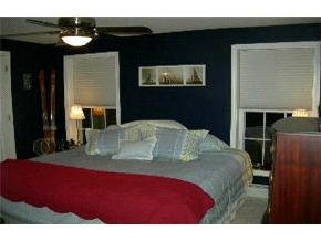 1020 Mammoth Road Manchester, NH 03104 - Photo 6 of 9