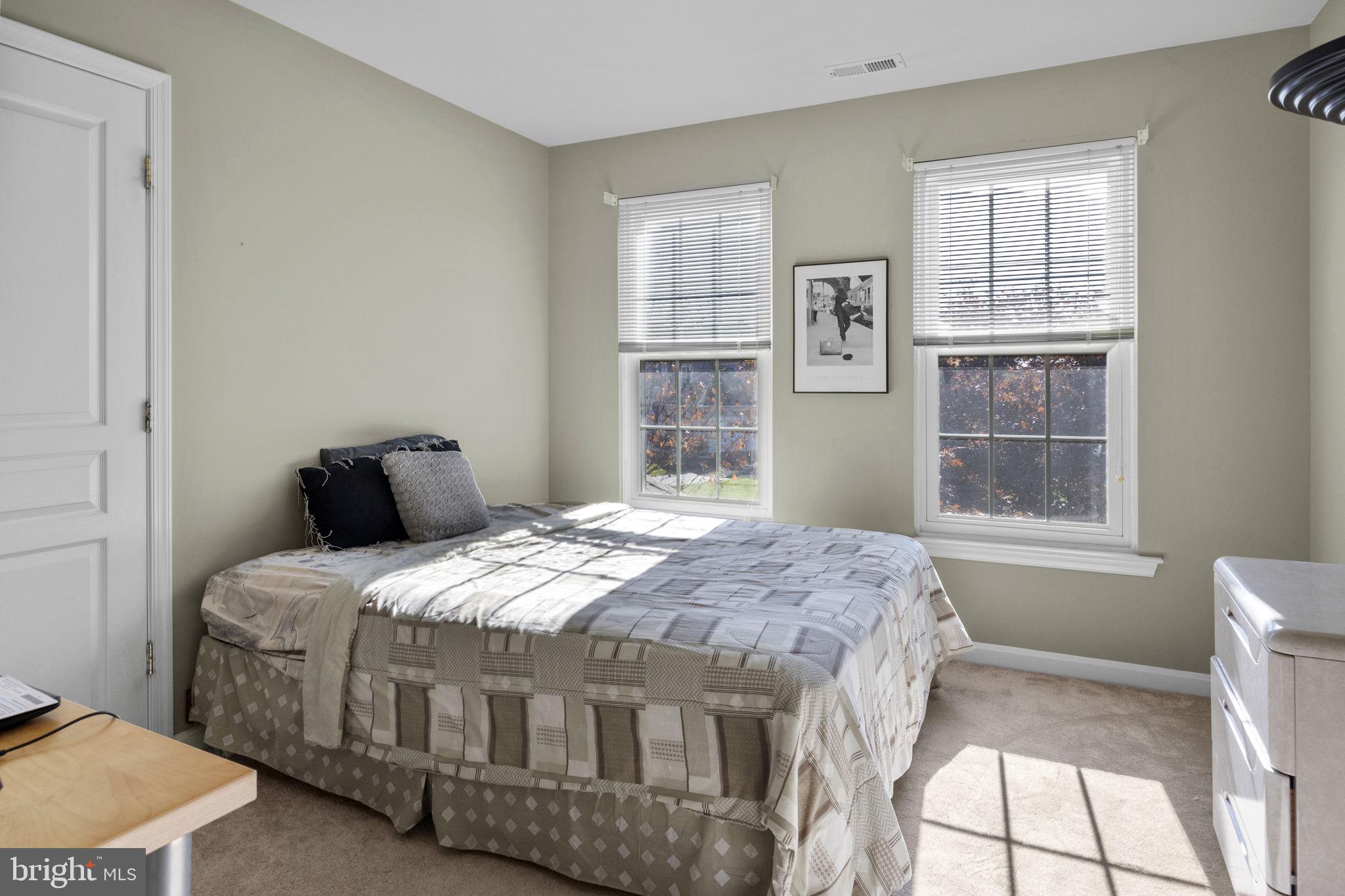 22 Atkinson Lane Newtown, PA 18940 - Photo 31 of 42 Gallery Image 31