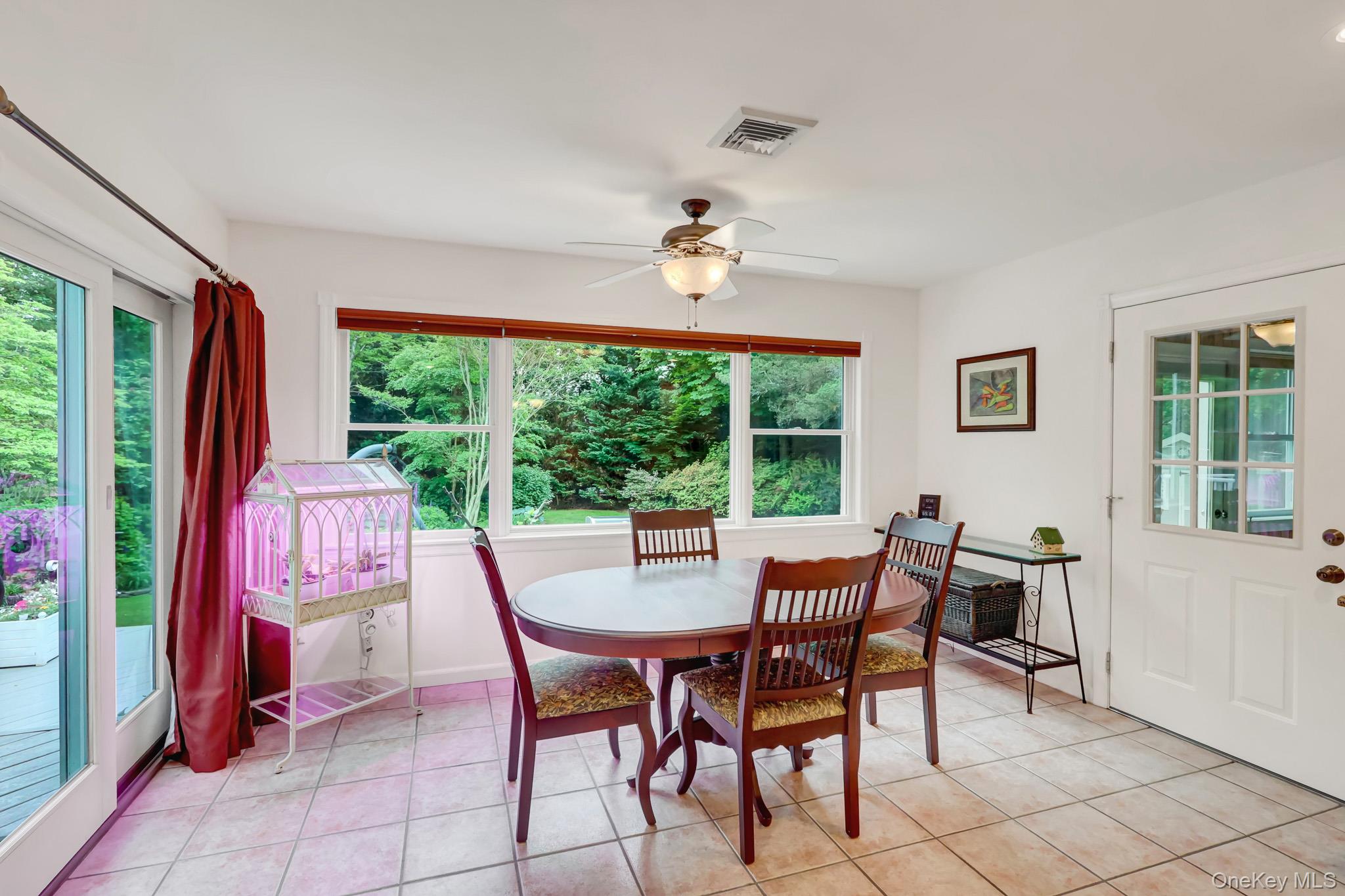 71 Dyke Road Setauket, NY 11733 - Photo 17 of 47