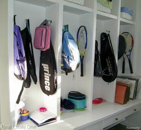 355 Glengarry Road Bloomfield Hills, MI 48301 - Photo 13 of 23 Compartments in Mud Room