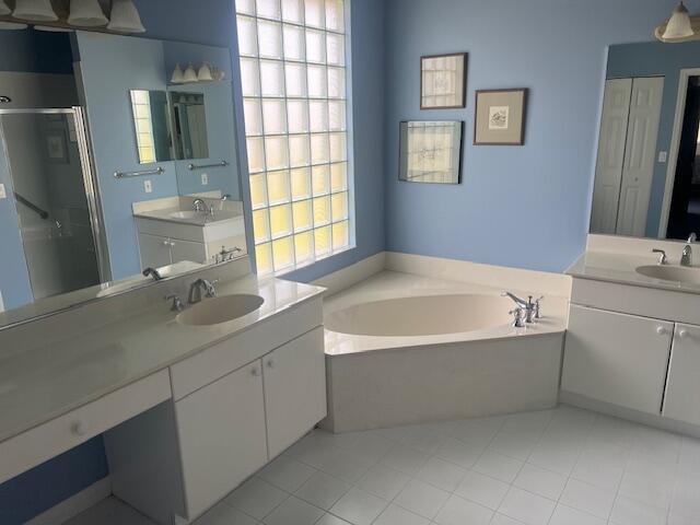 10036 Diamond Lake Road Boynton Beach, FL 33437 - Photo 12 of 20 the master bath