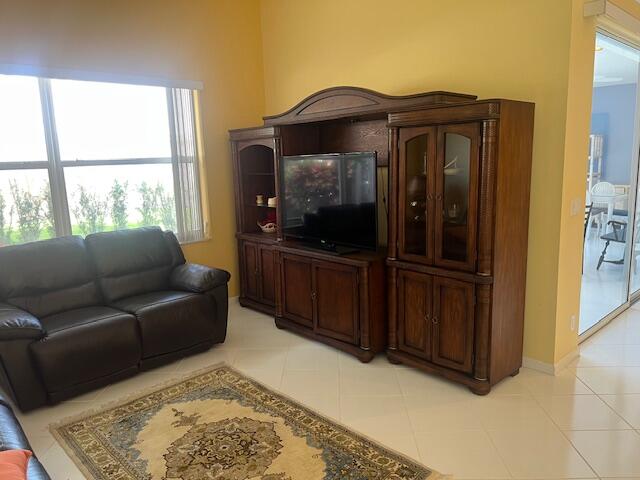 10036 Diamond Lake Road Boynton Beach, FL 33437 - Photo 8 of 20 the family room 3