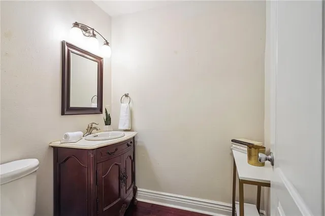 $395,000 | 16 Mariners Cove North, New Orleans, LA 70124