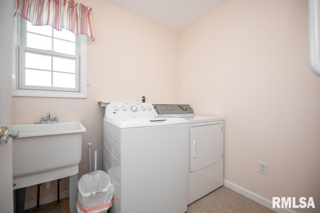 2425 Delaware Street Pekin, IL 61554 - Photo 39 of 48