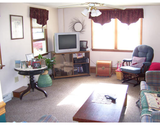 54 Smithville Road Spencer, MA 01562 - Photo 17 of 20 Gallery Image 17