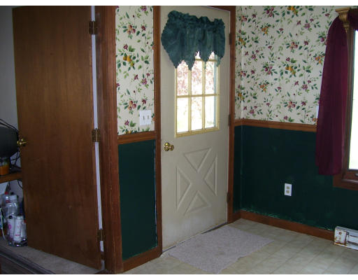 54 Smithville Road Spencer, MA 01562 - Photo 19 of 20 Gallery Image 19