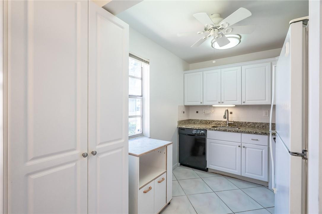 86 Normandy B, Unit 86 Delray Beach, FL 33484 - Photo 3 of 49 Photo 3