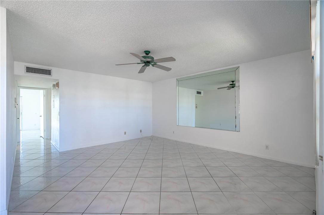86 Normandy B, Unit 86 Delray Beach, FL 33484 - Photo 9 of 49 Photo 9