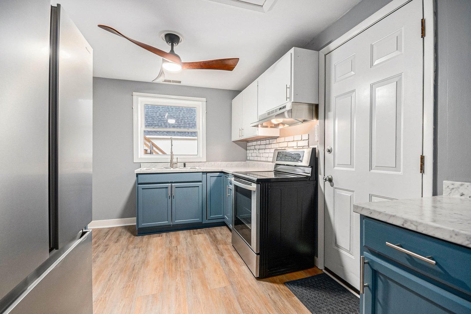 215 Main Street Kirkland, IL 60146 - Photo 12 of 29