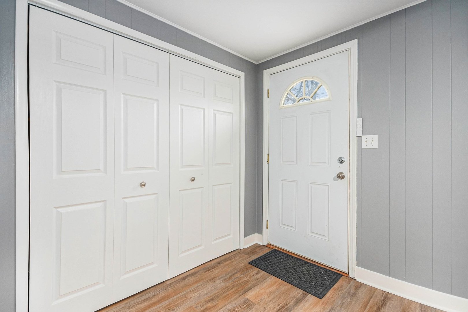 215 Main Street Kirkland, IL 60146 - Photo 20 of 29