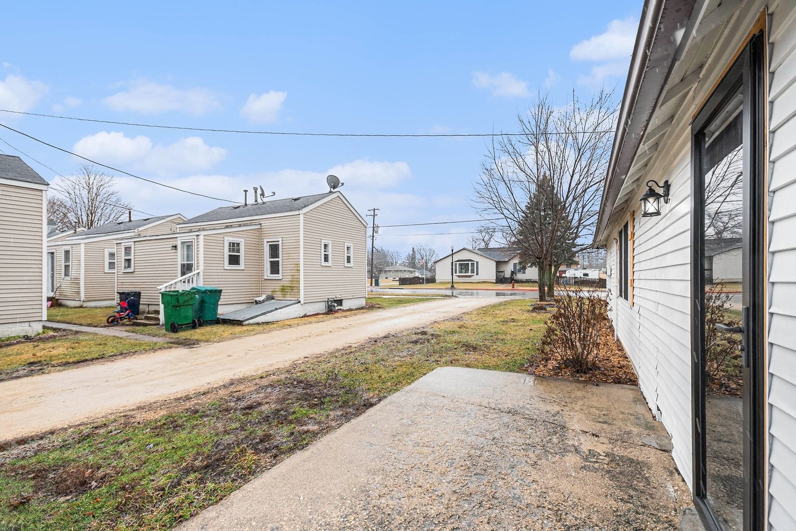 215 Main Street Kirkland, IL 60146 - Photo 28 of 29