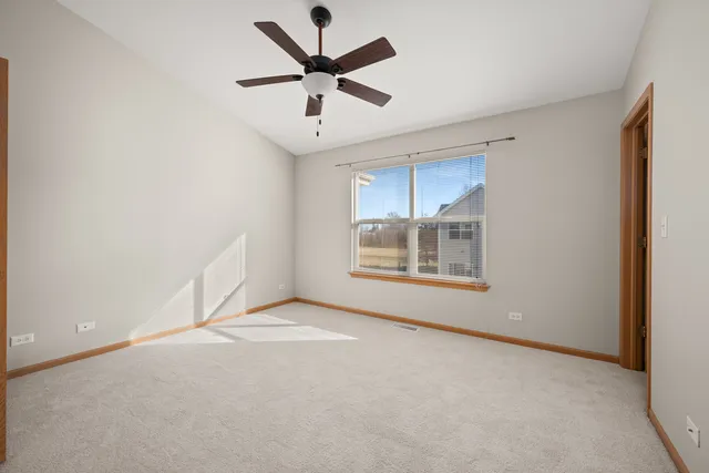 $205,000 | 1526 Grand Drive, Unit 5, DeKalb, IL 60115