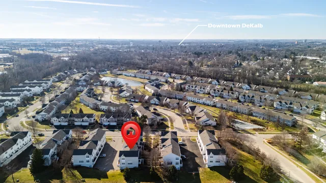 $205,000 | 1526 Grand Drive, Unit 5, DeKalb, IL 60115
