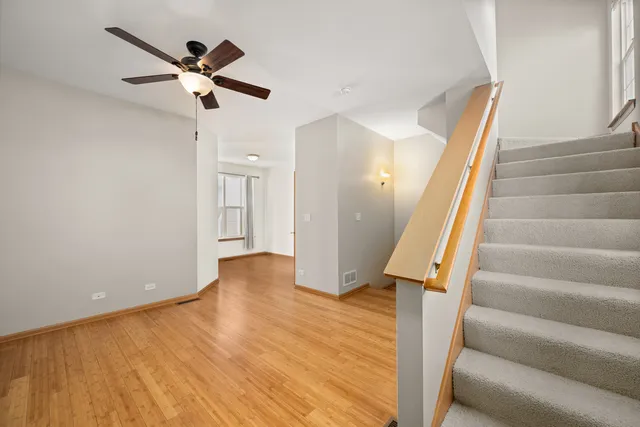 $205,000 | 1526 Grand Drive, Unit 5, DeKalb, IL 60115