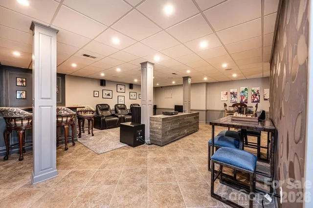 $889,000 | 560 20th Ave Court Northwest, Hickory, NC 28601