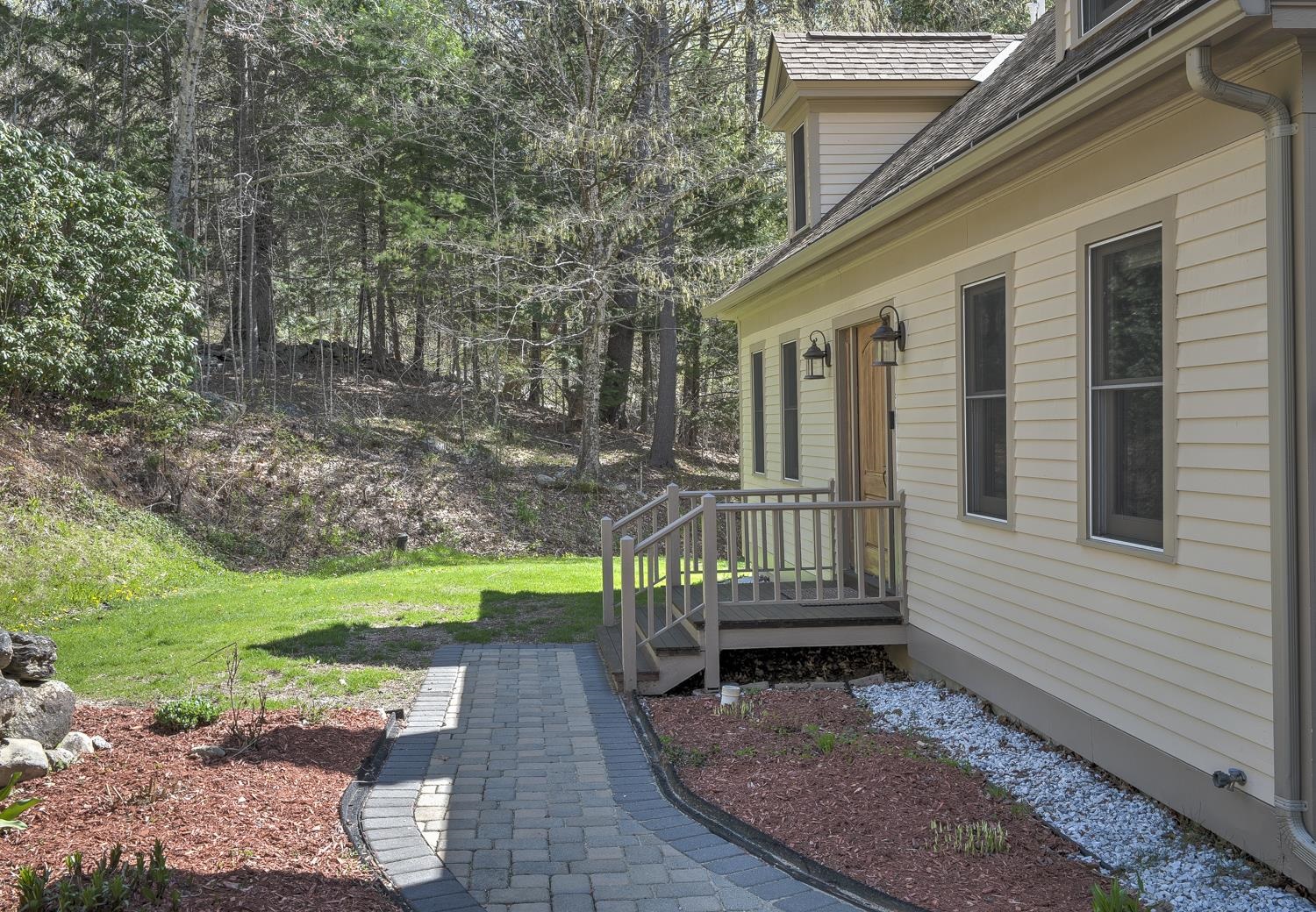143 Peg Shop Road Keene, NH 03431 - Photo 3 of 60