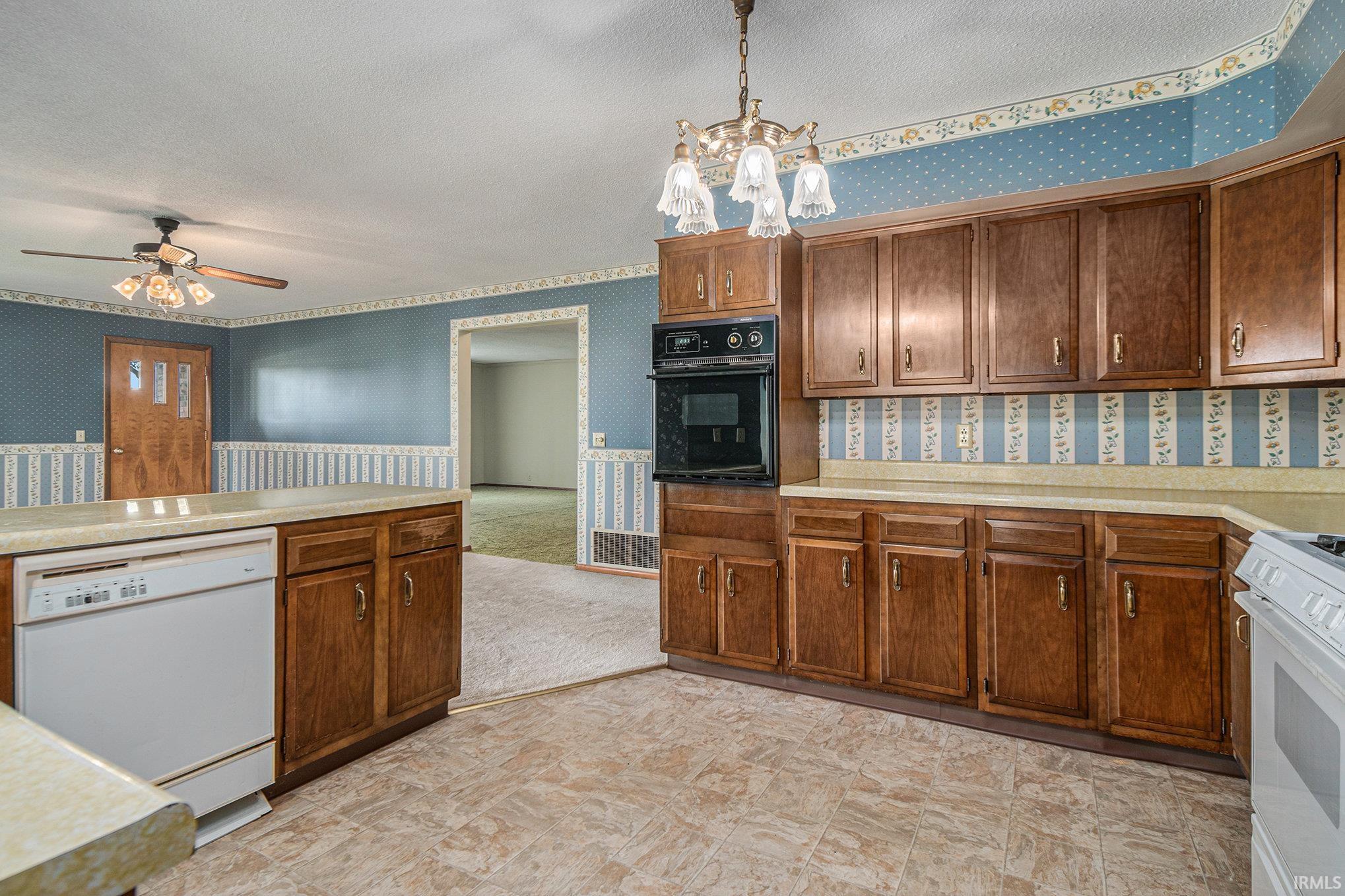 29191 Osborne Road North Liberty, IN 46554 - Photo 7 of 36