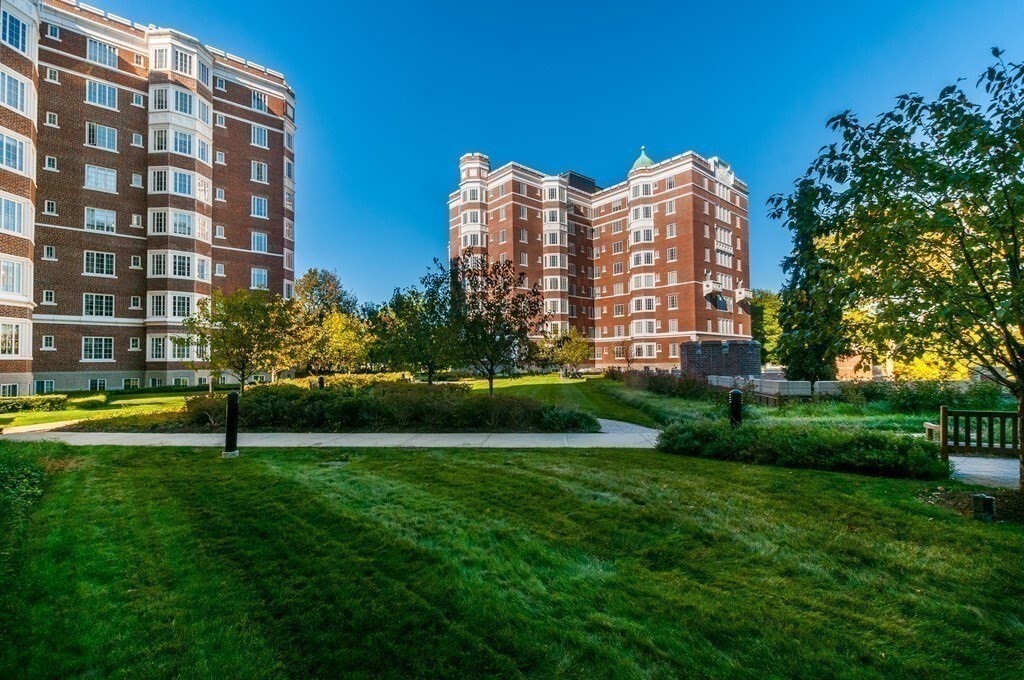 20 Chapel Street, Unit C604 Brookline, MA 02446 - Photo 16 of 18
